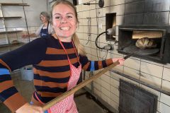 Spass-pur-beim-Brot-rausholen.IMG_7882-Website