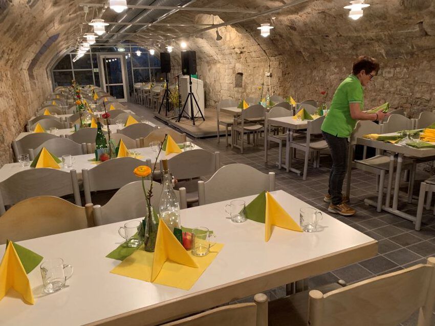 Mehr über den Artikel erfahren Mostseminar im Schlosskeller