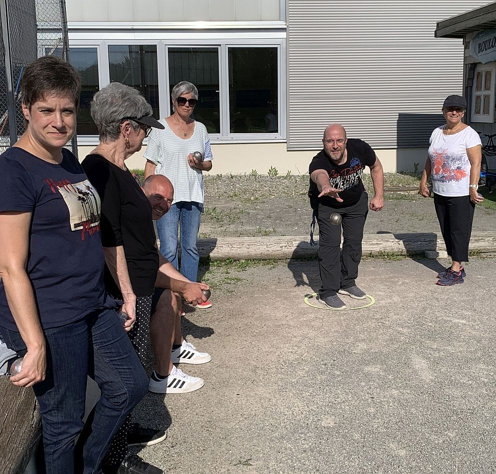 Du betrachtest gerade Rückblick „Die Kugel rollt – Boulen zum Kennenlernen“