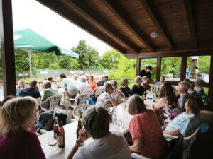 Mehr über den Artikel erfahren Stammtisch Treff beim TC Urbach