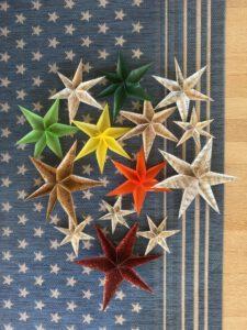 Mehr über den Artikel erfahren Sternebasteln am 19.11.2025